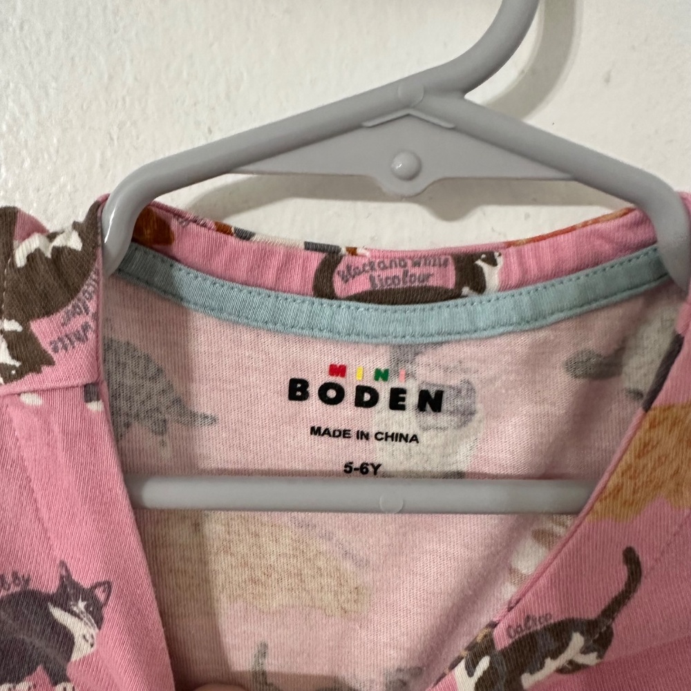 Mini Boden Girls Educational Cat Print Pink Short Sleeve Dress Sz 5-6 - Picture 5 of 6